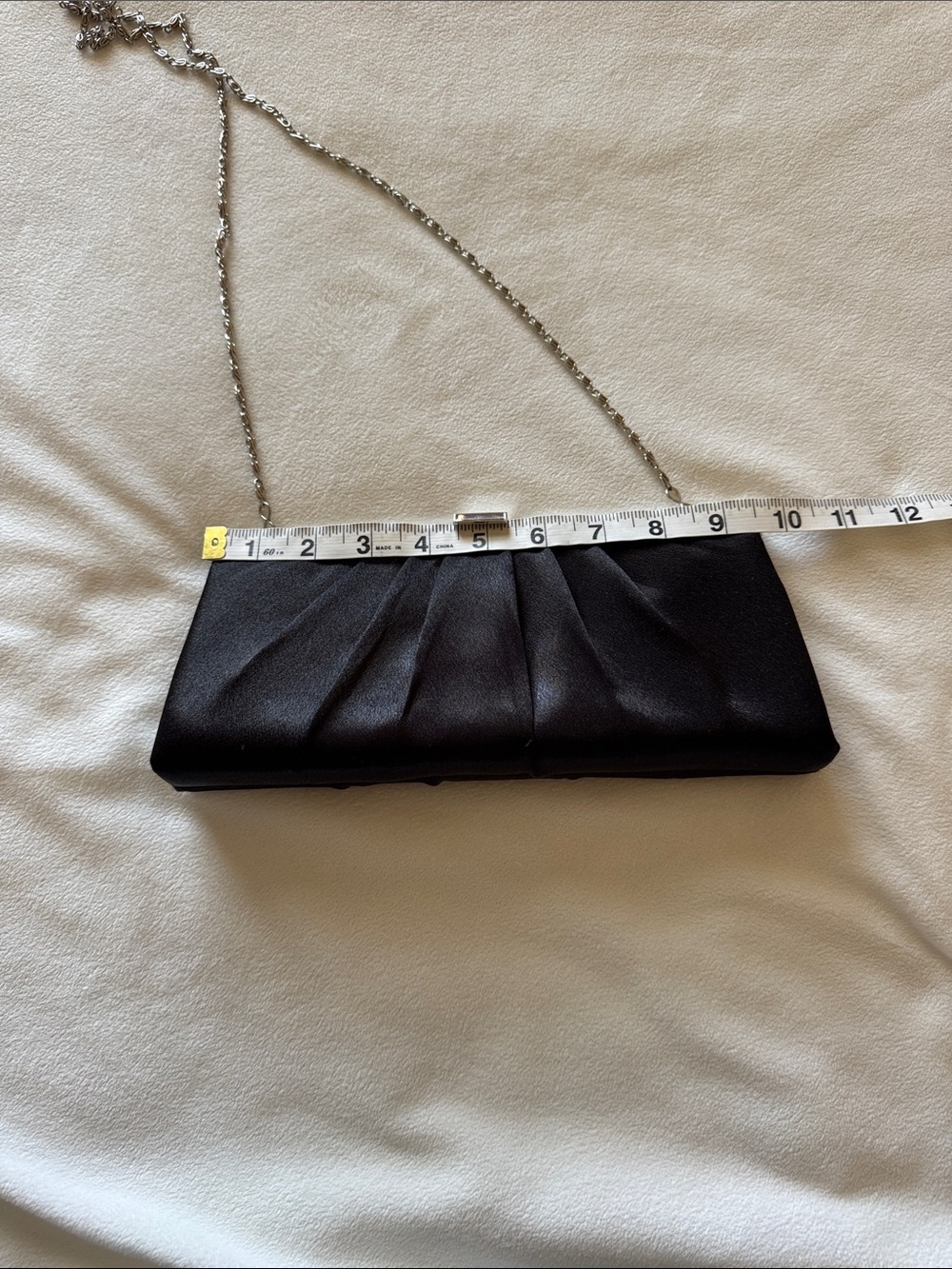 Jessica McClintock Black Satin Pleated Clutch - Picture 4 of 12